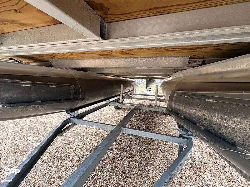 Slide: The Image of Silver Wave Islander 210 2019 - 16237321