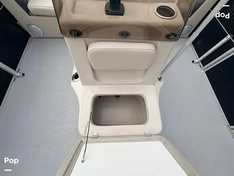 Slide: The Image of Passenger Seating With Backrest/cooler/live Well/bait Well - 16245515