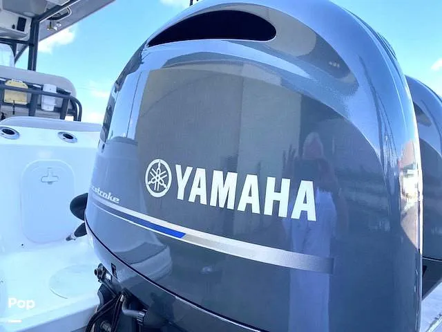 Slide: The Image of Twin Yamaha 200hp - 16016425