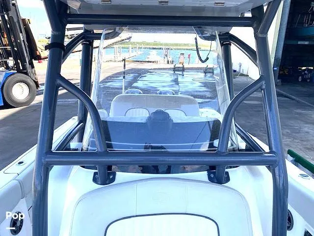 Slide: The Image of One Piece Windshield - 16016927