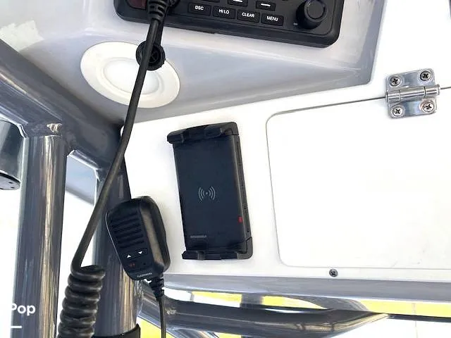 Slide: The Image of VHF Radio - 16017139