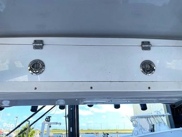 Slide: The Image of Above Console Storage Box - 16017217