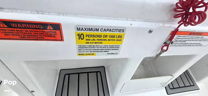 Slide: The Image of Sea Hunt Ultra 255 SE 2025 - 15944145