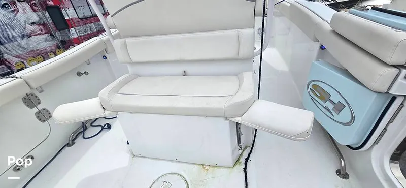 Slide: The Image of Sea Hunt Ultra 255 SE 2025 - 15944156