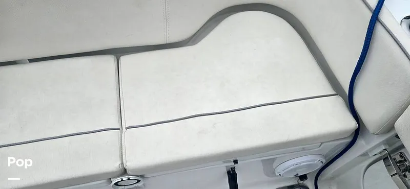 Slide: The Image of Sea Hunt Ultra 255 SE 2025 - 15944163