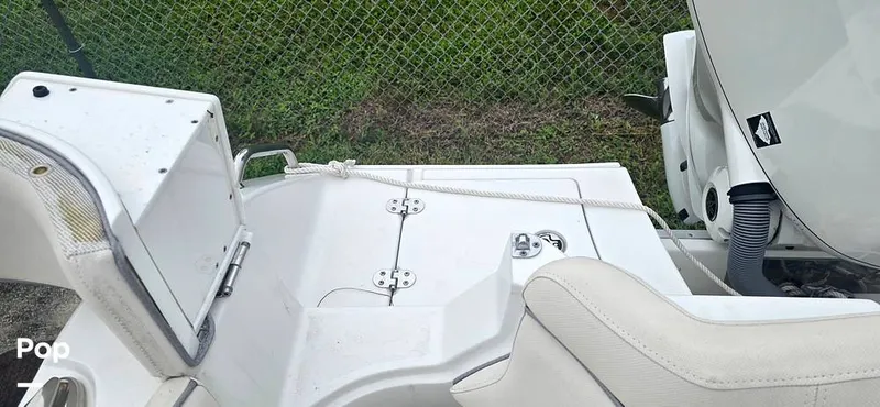 Slide: The Image of Sea Hunt Ultra 255 SE 2025 - 15944167