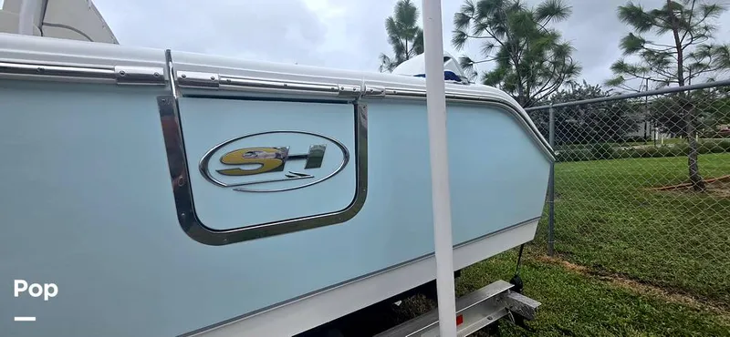 Slide: The Image of Sea Hunt Ultra 255 SE 2025 - 15944055