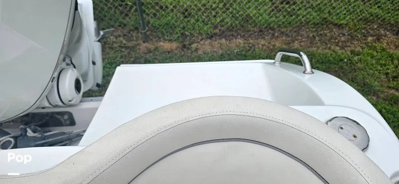 Slide: The Image of Sea Hunt Ultra 255 SE 2025 - 15944173