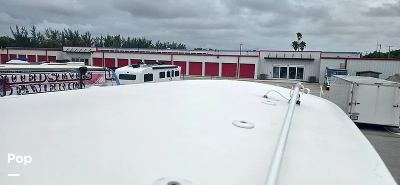 Slide: The Image of Sea Hunt Ultra 255 SE 2025 - 15944176