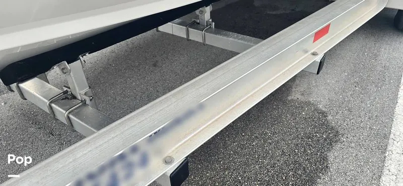 Slide: The Image of Sea Hunt Ultra 255 SE 2025 - 15944194