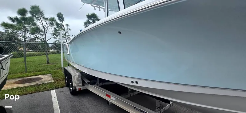 Slide: The Image of Sea Hunt Ultra 255 SE 2025 - 15944059