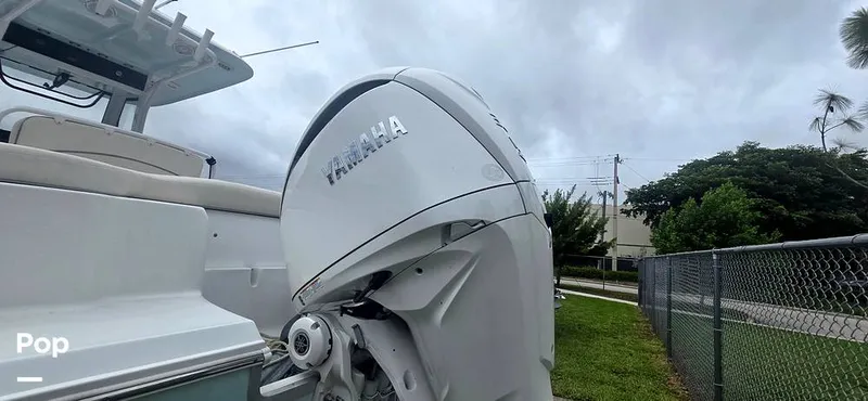 Slide: The Image of Sea Hunt Ultra 255 SE 2025 - 15944079