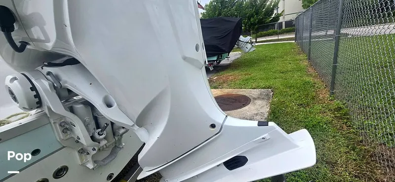 Slide: The Image of Sea Hunt Ultra 255 SE 2025 - 15944081