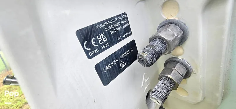 Slide: The Image of Sea Hunt Ultra 255 SE 2025 - 15944084