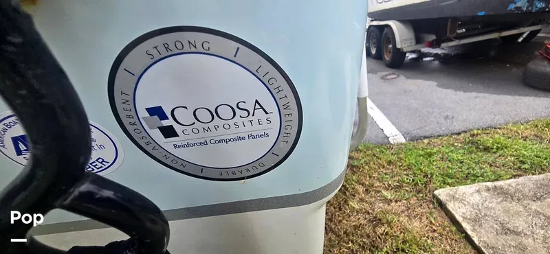 Slide: The Image of Sea Hunt Ultra 255 SE 2025 - 15944085