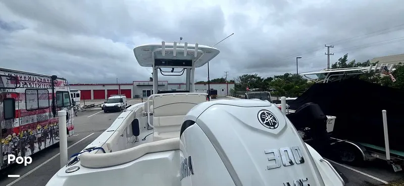 Slide: The Image of Sea Hunt Ultra 255 SE 2025 - 15944047