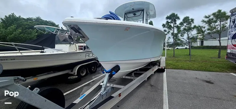 Slide: The Image of Sea Hunt Ultra 255 SE 2025 - 15944048