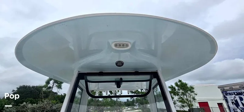 Slide: The Image of Sea Hunt Ultra 255 SE 2025 - 15944113