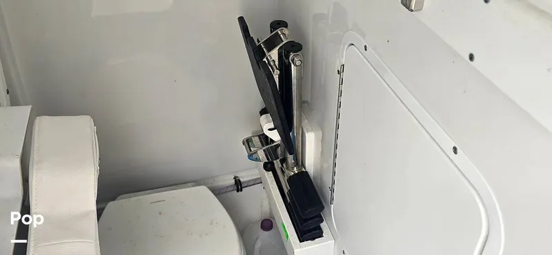 Slide: The Image of Sea Hunt Ultra 255 SE 2025 - 15944123