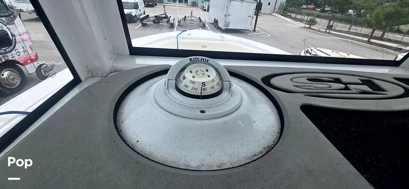 Slide: The Image of Sea Hunt Ultra 255 SE 2025 - 15944135