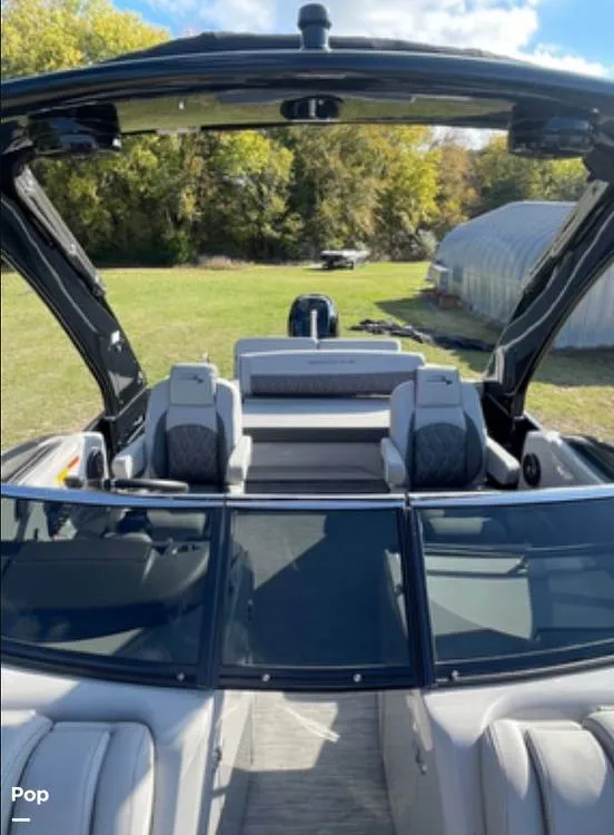 Slide: The Image of Bennington 25QX 2022 - 16285746