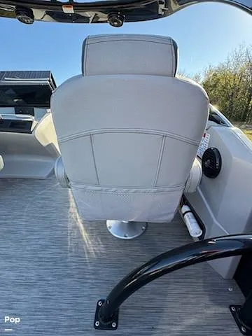 Slide: The Image of Bennington 25QX 2022 - 16043263