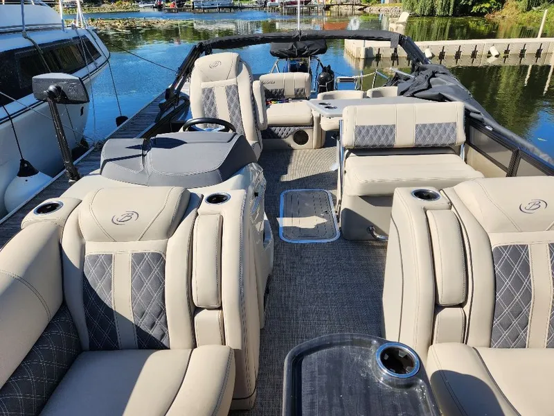 Slide: The Image of Barletta L25UETT 2022 - 13