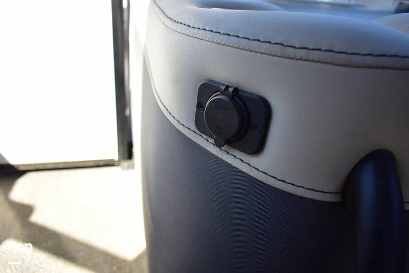 Slide: The Image of Barletta Cabrio 20 UC 2023 - 15954992