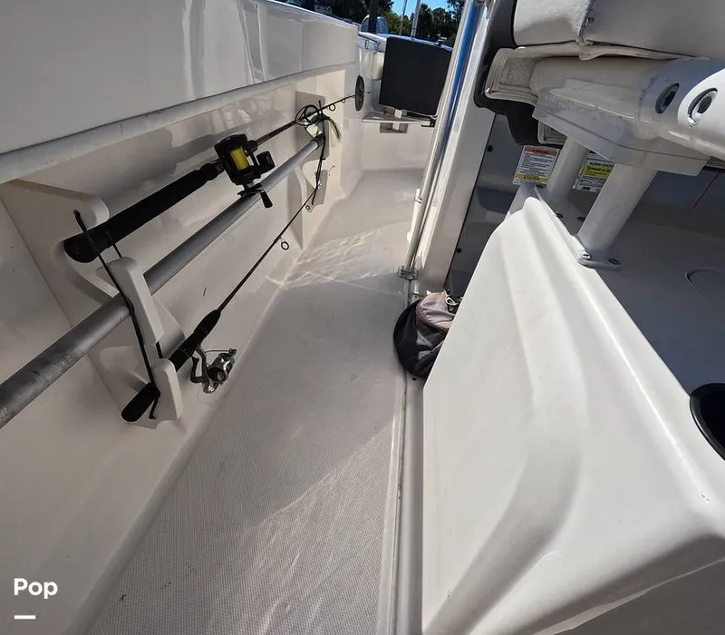 Slide: The Image of Bayliner Trophy T22 2022 - 15992989