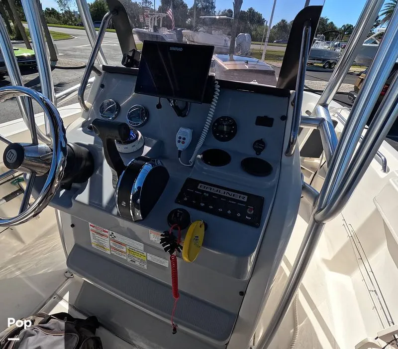 Slide: The Image of Bayliner Trophy T22 2022 - 15992991