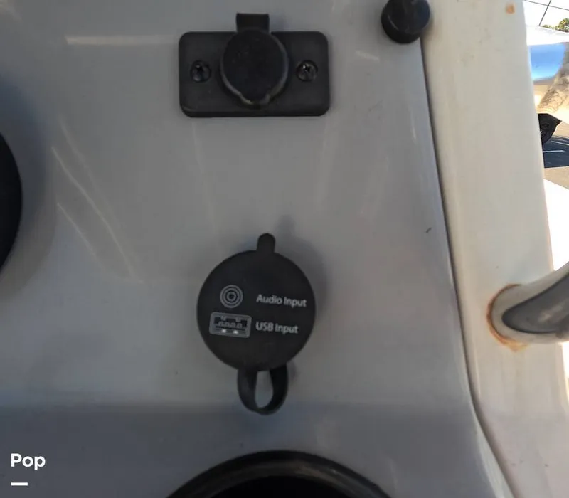 Slide: The Image of Bayliner Trophy T22 2022 - 15992995