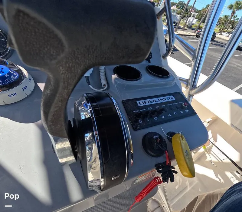 Slide: The Image of Bayliner Trophy T22 2022 - 15992998