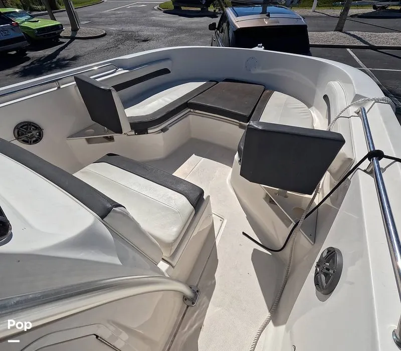 Slide: The Image of Bayliner Trophy T22 2022 - 15993002