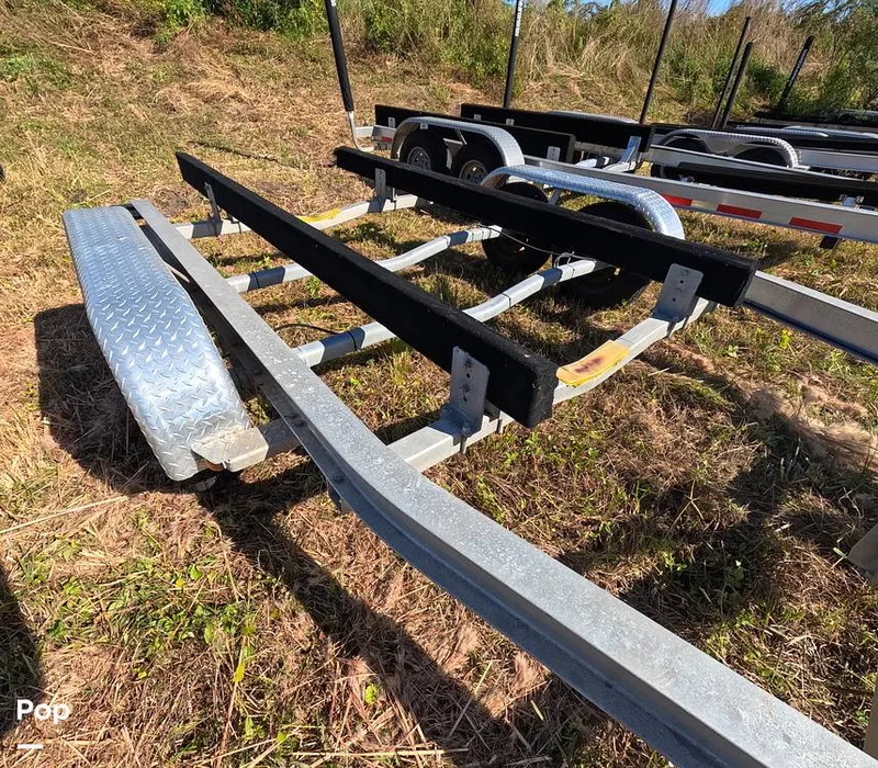 Slide: The Image of Bayliner Trophy T22 2022 - 15992909