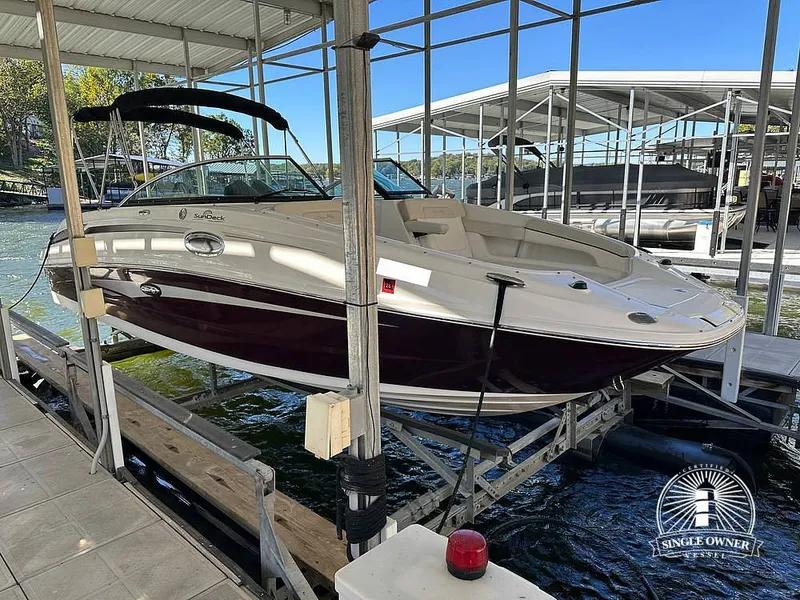 The Image of Sea Ray 260 Sundeck 2012 - 15987424