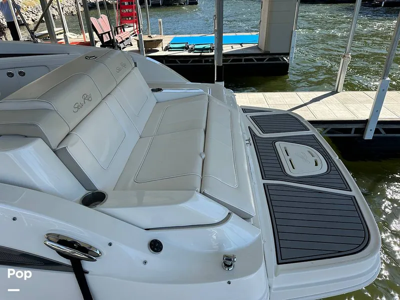 Slide: The Image of Sea Ray 260 Sundeck 2012 - 15987546