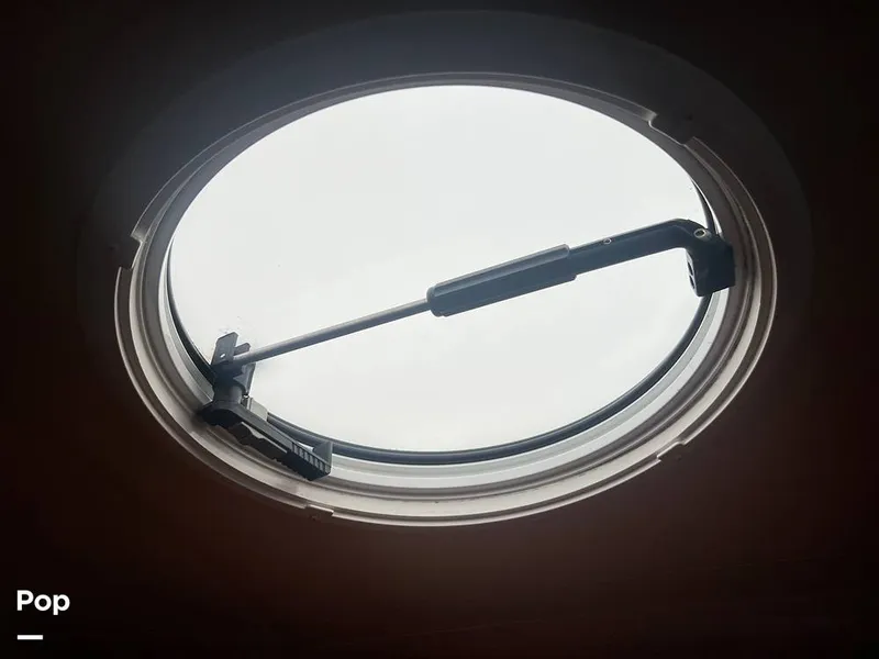 Slide: The Image of Cabin Vent - 15972550