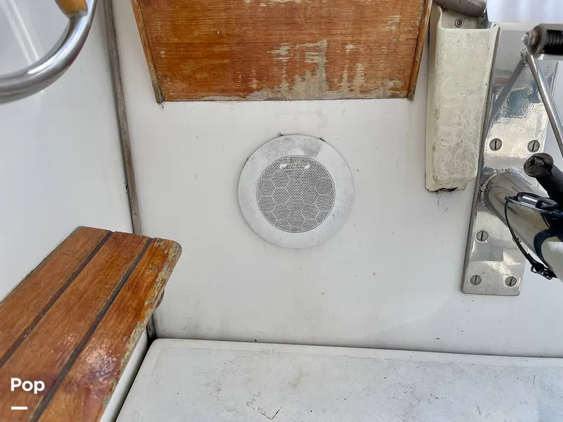 Slide: The Image of Sailcraft Cherokee 350 1980 - 15996052