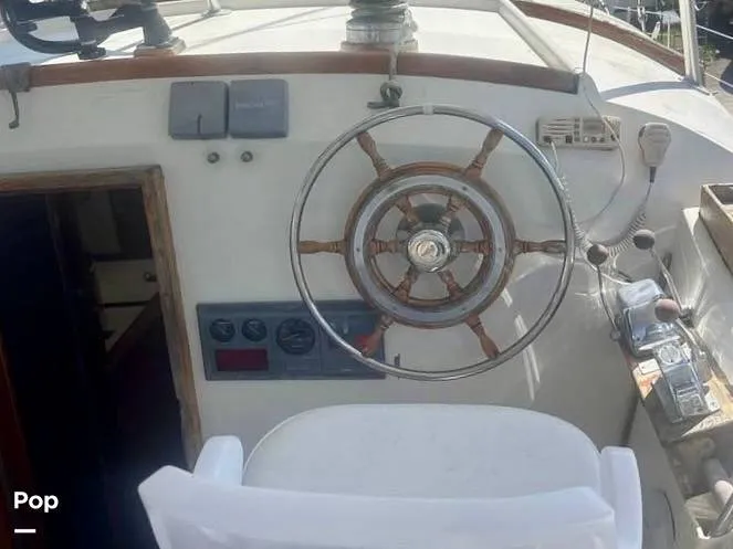 Slide: The Image of Sailcraft Cherokee 350 1980 - 15996087