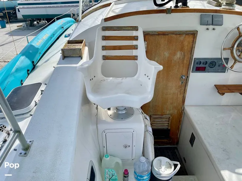 Slide: The Image of Sailcraft Cherokee 350 1980 - 15995926