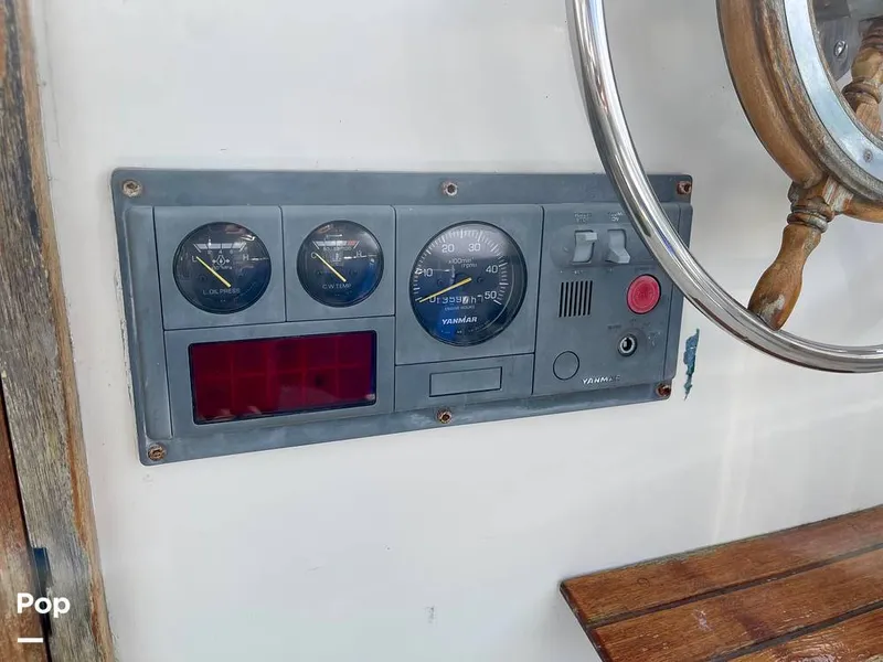 Slide: The Image of Sailcraft Cherokee 350 1980 - 15995928