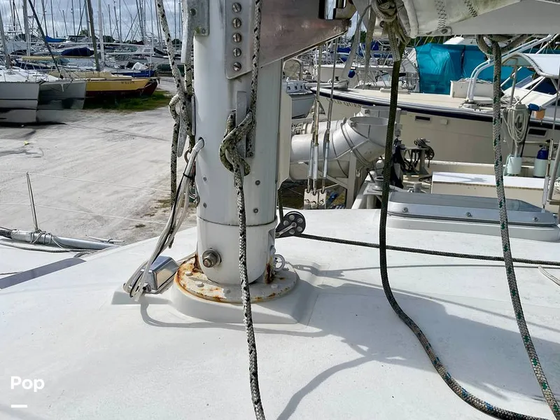 Slide: The Image of Sailcraft Cherokee 350 1980 - 15995952