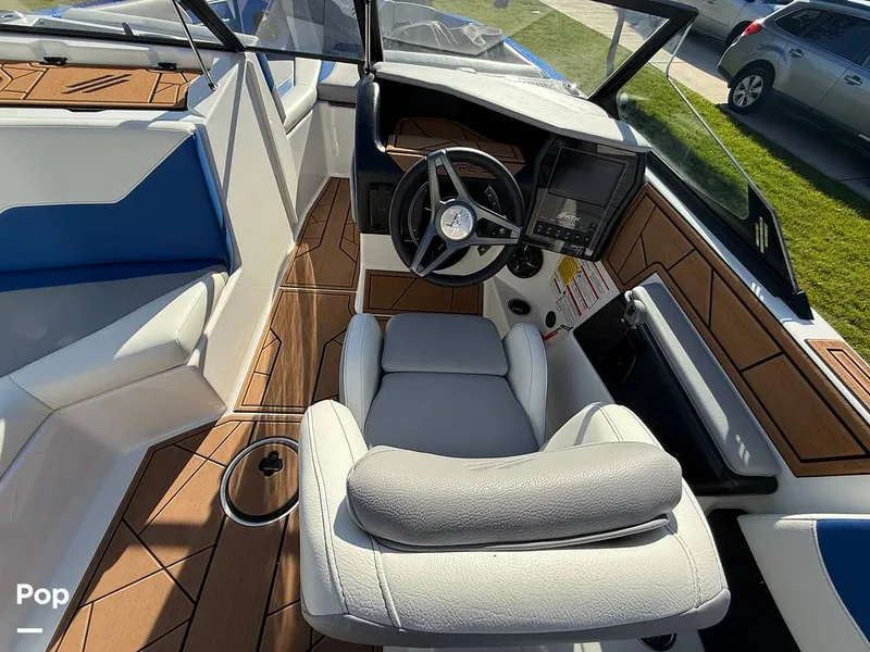 Slide: The Image of ATX 24 S 2023 - 15936923