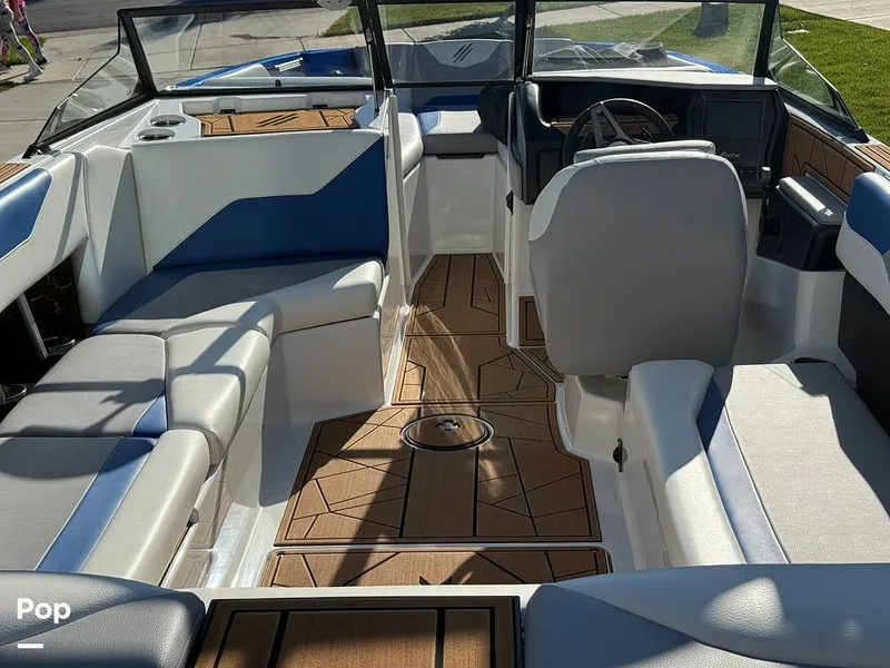 Slide: The Image of ATX 24 S 2023 - 15936930