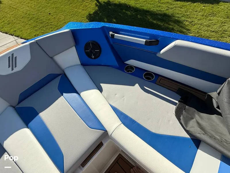 Slide: The Image of ATX 24 S 2023 - 15936906