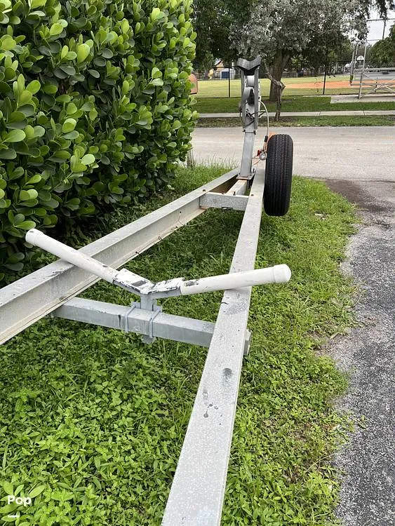 Slide: The Image of SeaVee 25 1991 - 15998580