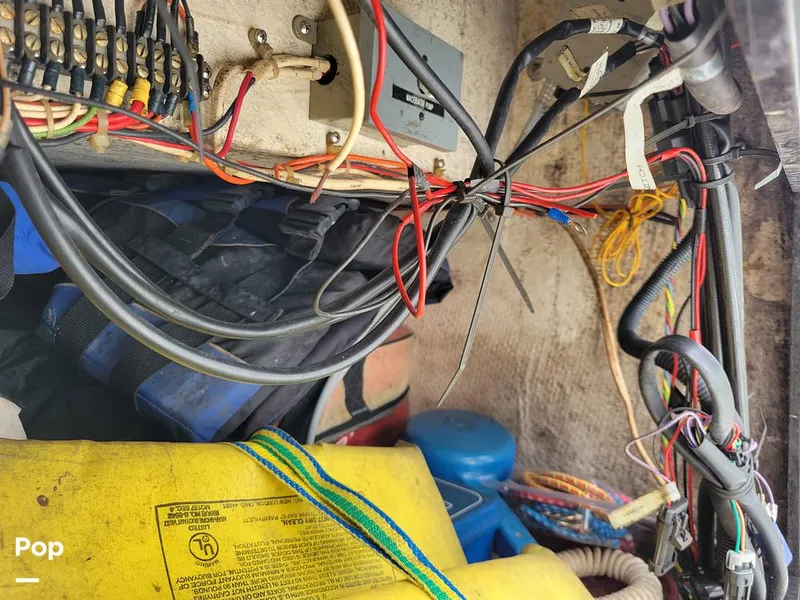 Slide: The Image of SeaVee 25 1991 - 15973300