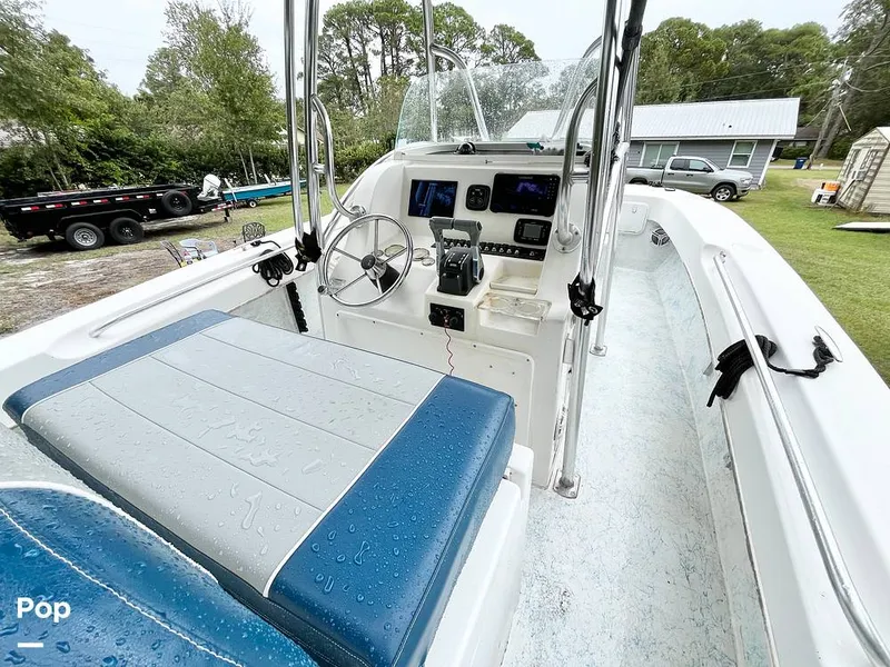 Slide: The Image of Captain's Chair - 16000165