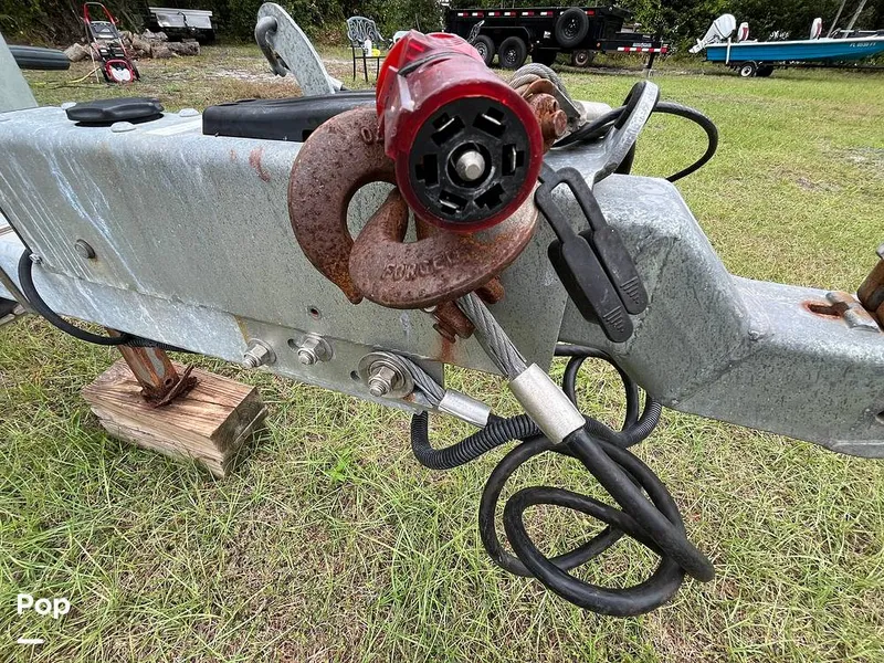 Slide: The Image of Twin Vee 260 GF 2018 - 16000195