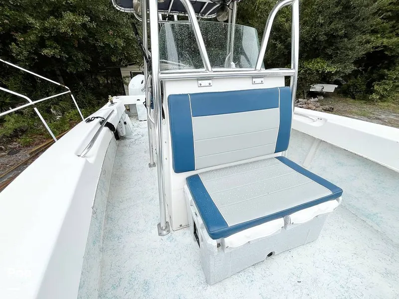 Slide: The Image of Forward Console Seat - 16000174